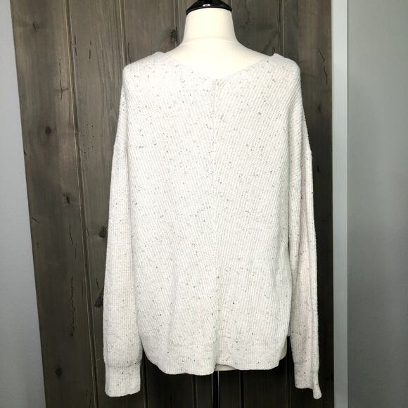 Ruby Moon V-neck soft sweater light cream Large - Picture 3 of 10